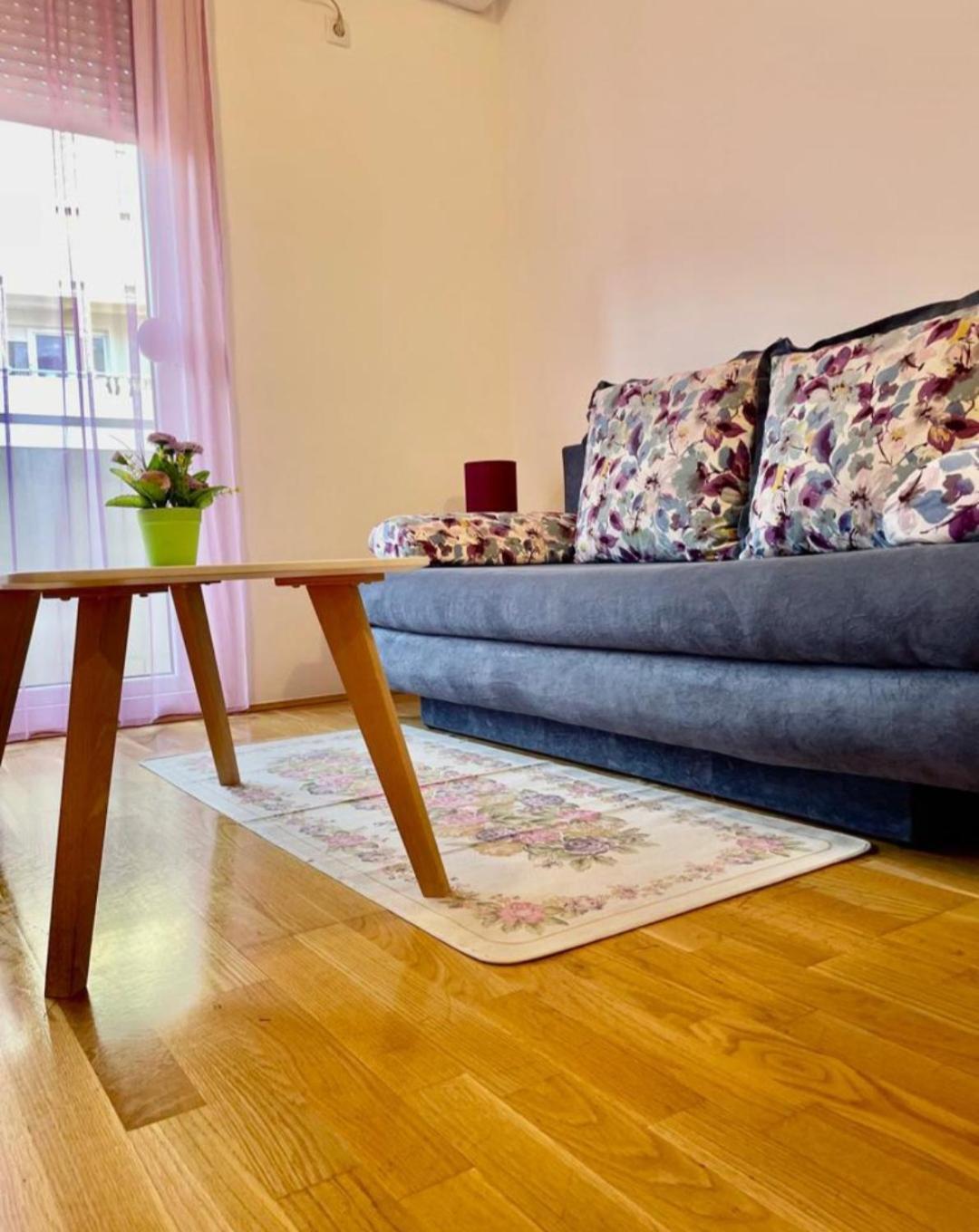 Naki Apartmani Podgorica Quarto foto